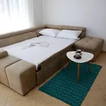 Sea La Vie
