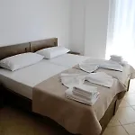 Sea La Vie * Saranda