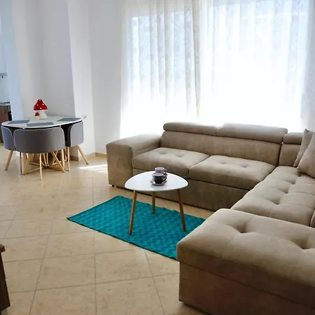 Sea La Vie Apartment *