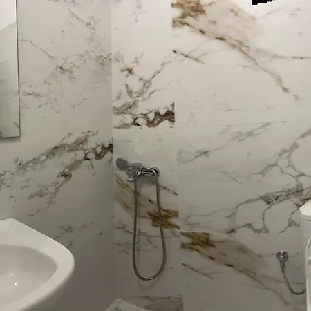 Sea La Vie Apartment *